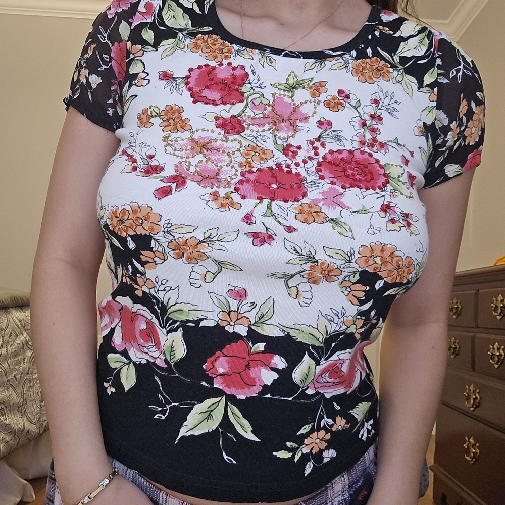 Forbidden Floral Tee With Mesh Sleeves And Beading Size Small